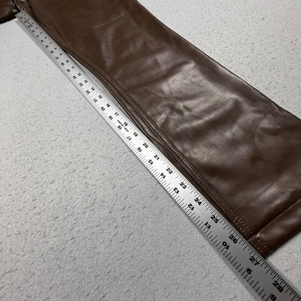 Abercrombie & Fitch Brown Faux Leather Curve Love 90s Straight High Rise Pant 00